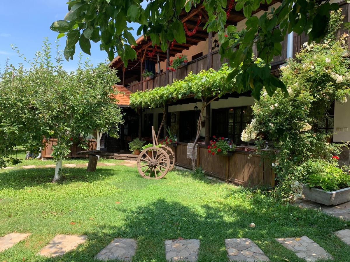 Konak Tosa Poganovo Exterior photo