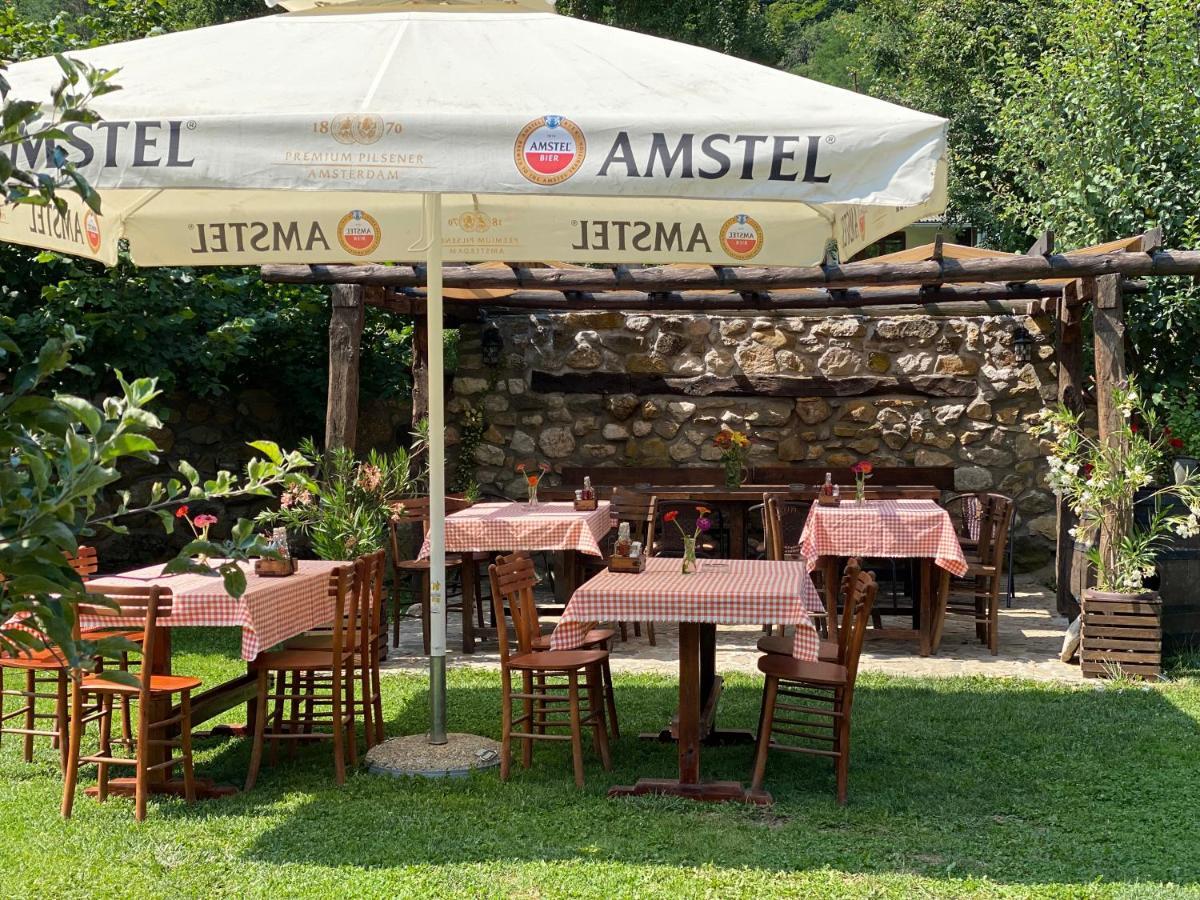 Konak Tosa Poganovo Exterior photo