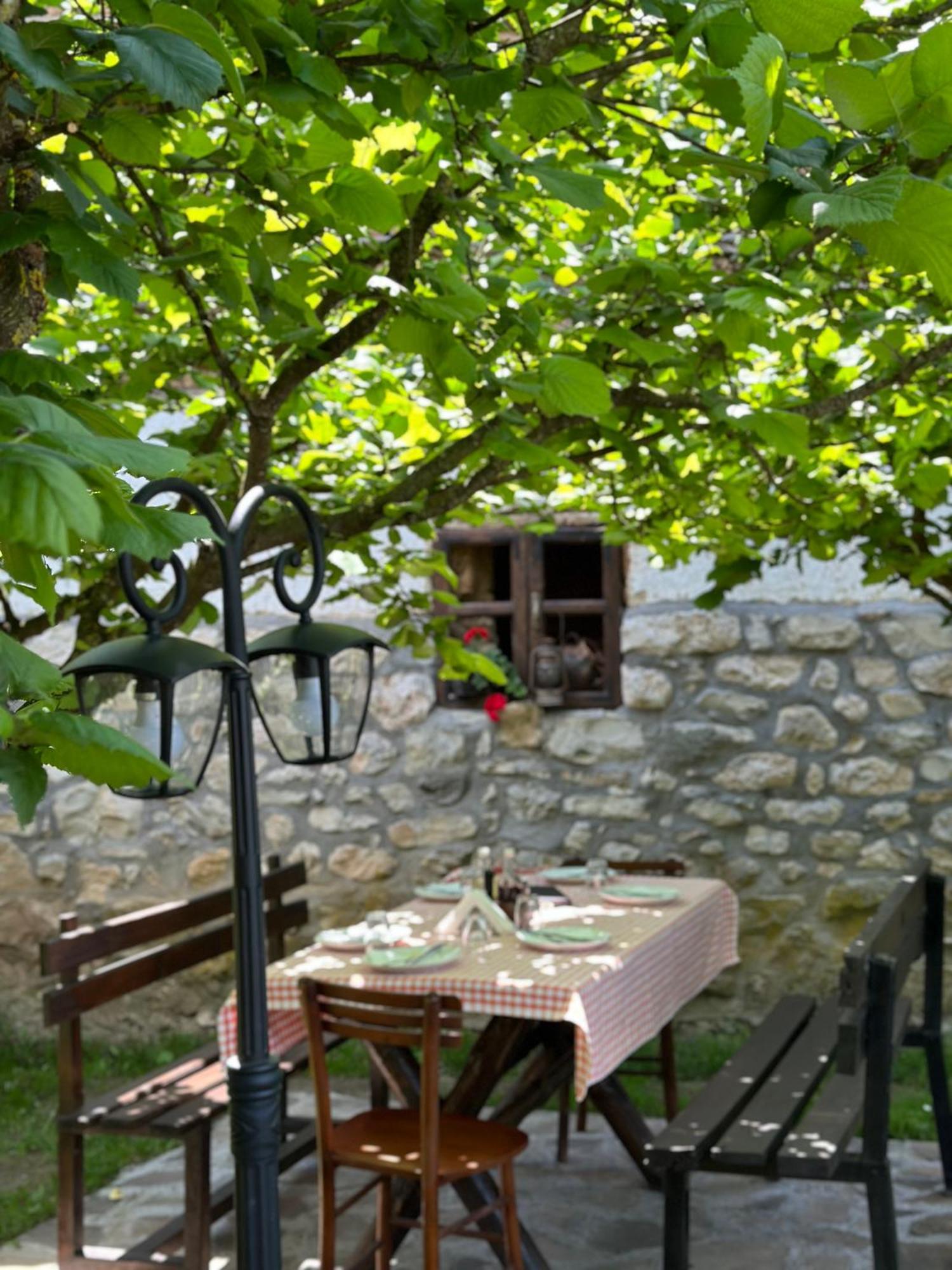 Konak Tosa Poganovo Exterior photo