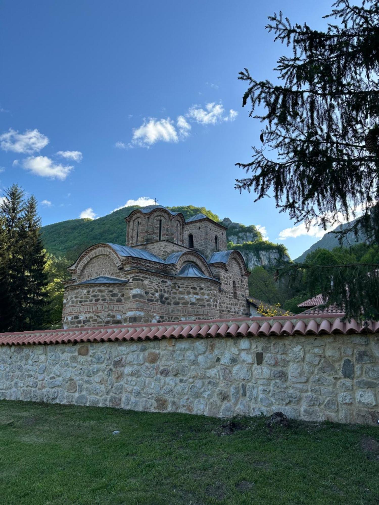Konak Tosa Poganovo Exterior photo