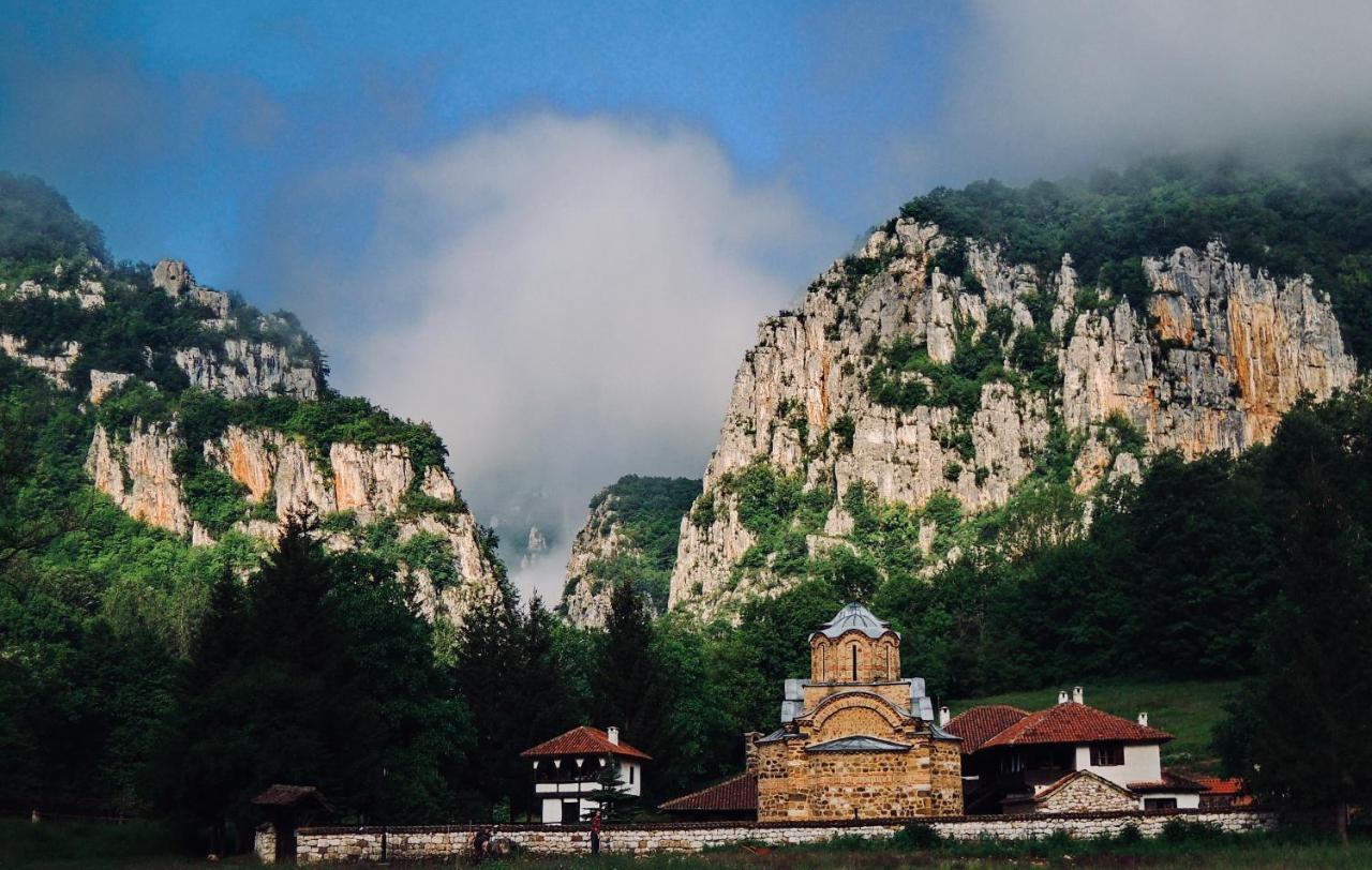 Konak Tosa Poganovo Exterior photo